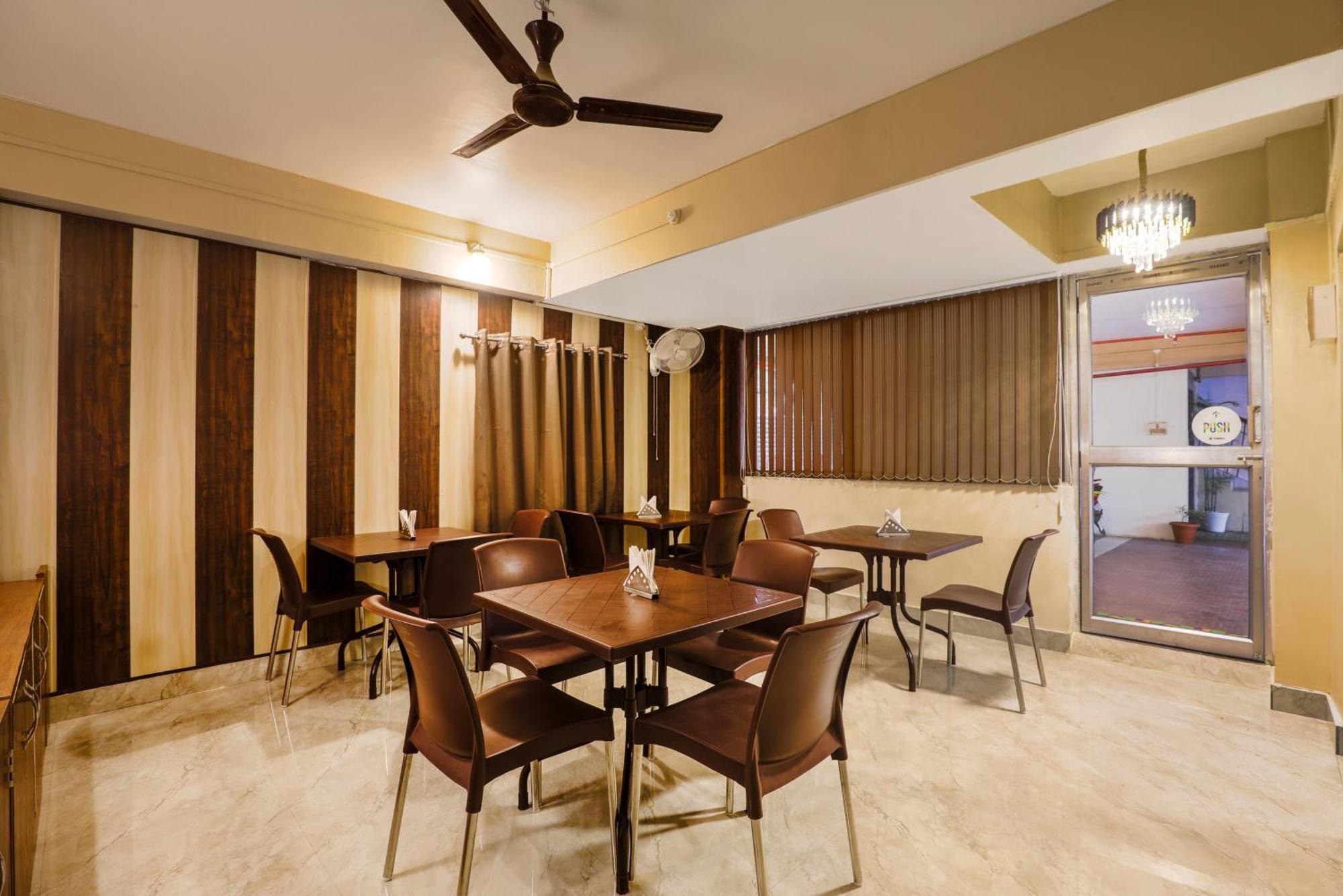 Treebo Urban Oasis Inn Ґувахаті Екстер'єр фото