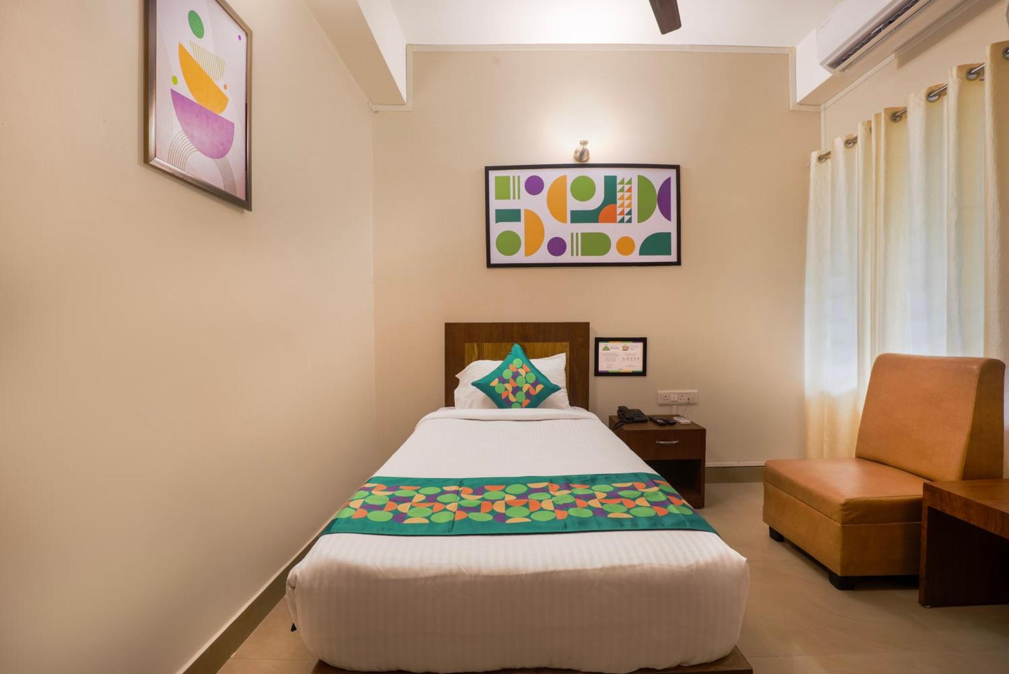 Treebo Urban Oasis Inn Ґувахаті Екстер'єр фото