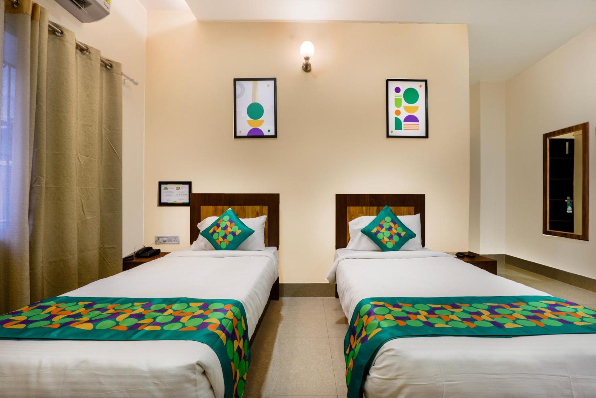 Treebo Urban Oasis Inn Ґувахаті Екстер'єр фото